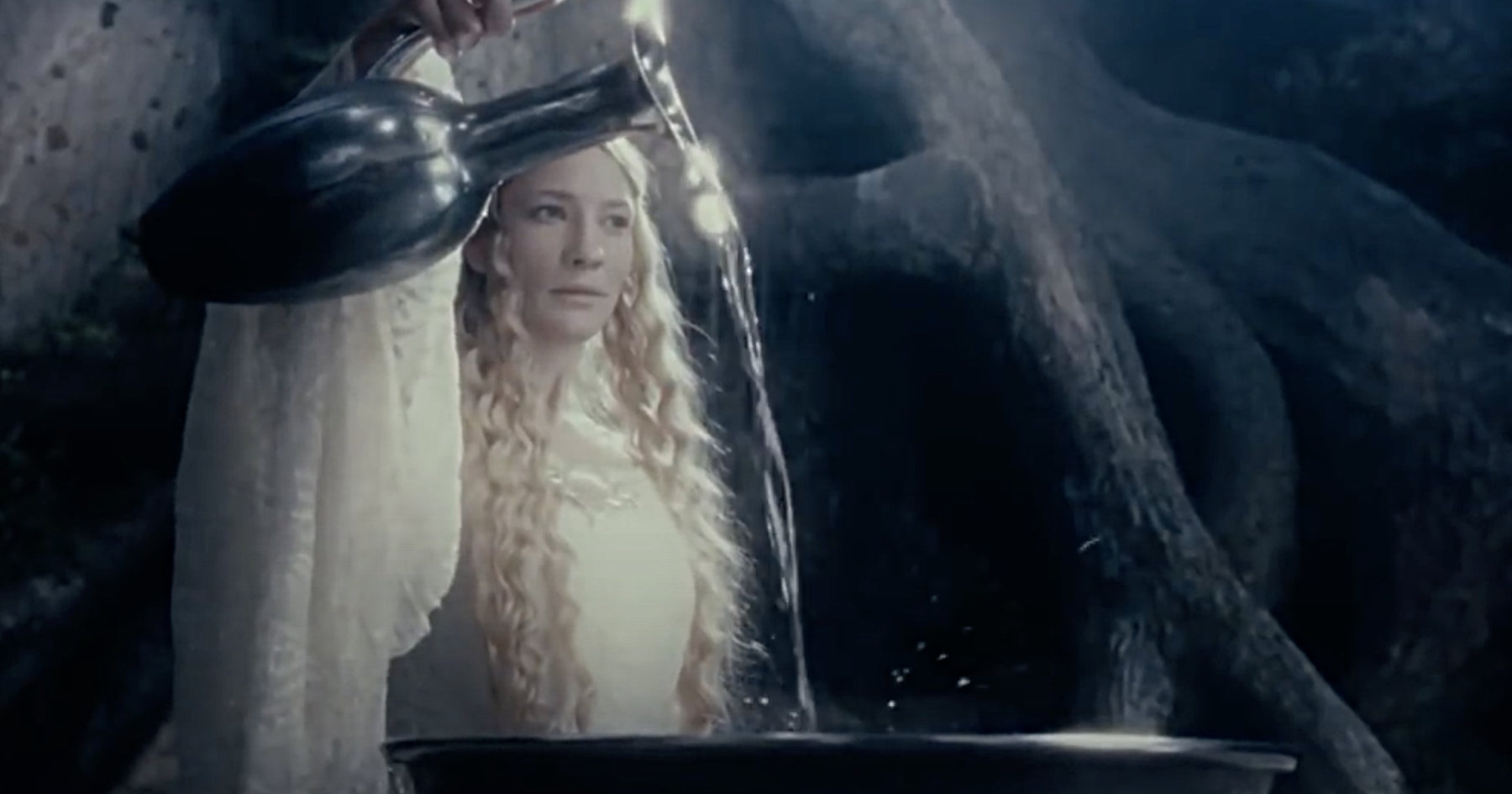 The Lord of the Rings Explained – The Mirror of Galadriel